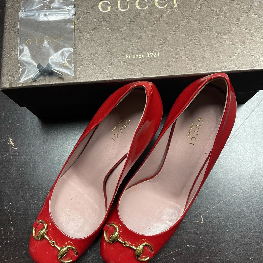 Gucci Red Heels 👠 - Picture 2 of 8